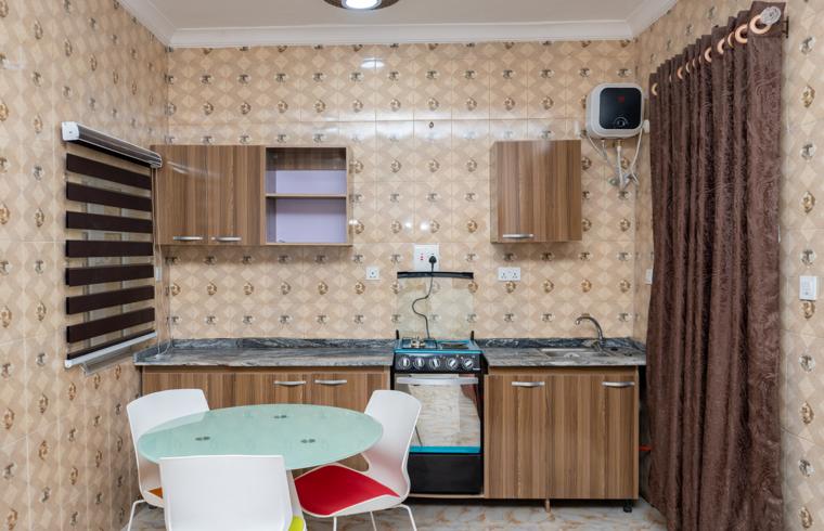 Kitchens & dining