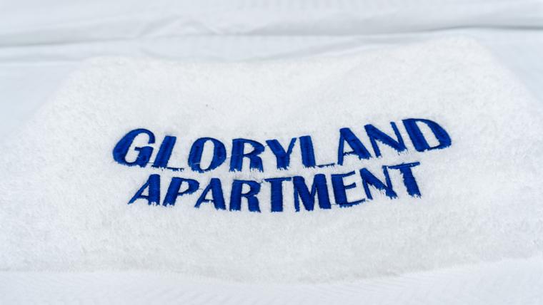 Gloryland towels